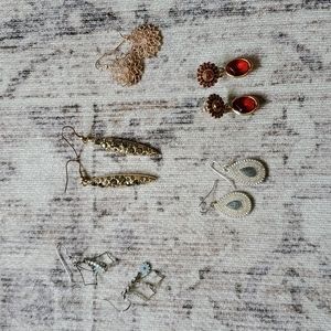Lot of 5 pairs of earrings